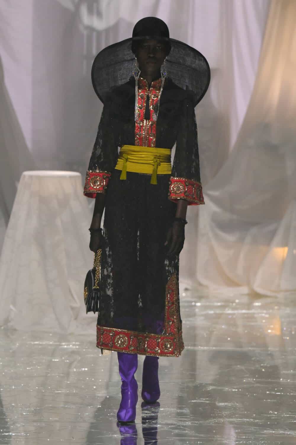 ハット VALENTINO SS25 Hats (6W2HGA65TSP QXA) Valentino SS25: What went down at Alessandro Michele's big